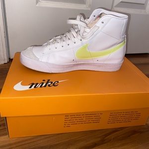 Nike Blazer Mid ‘77 ESS